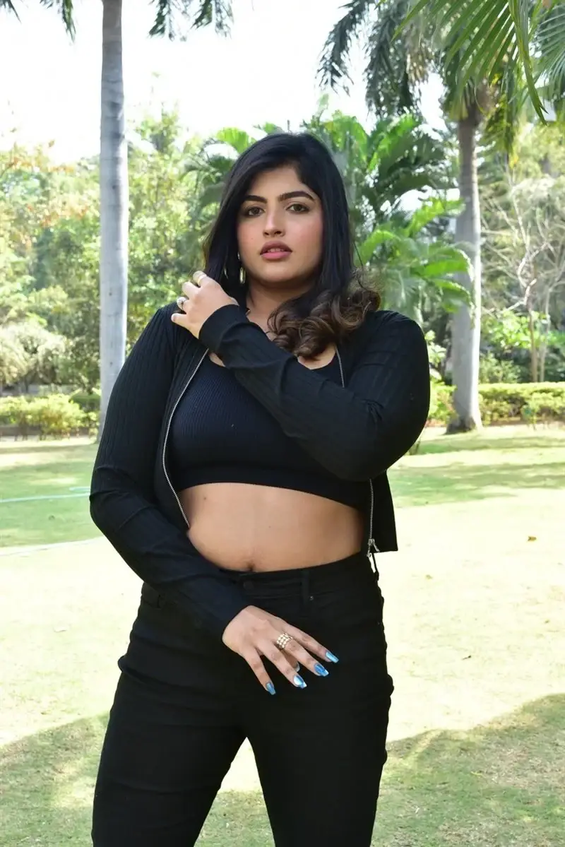 TELUGU ACTRESS NAINA SARWAR AT SURYAPET JUNCTION MOVIE TEASER LAUNCH 18